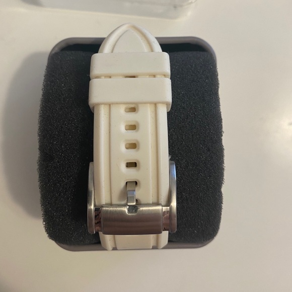 Fossil Watch - Picture 3 of 4